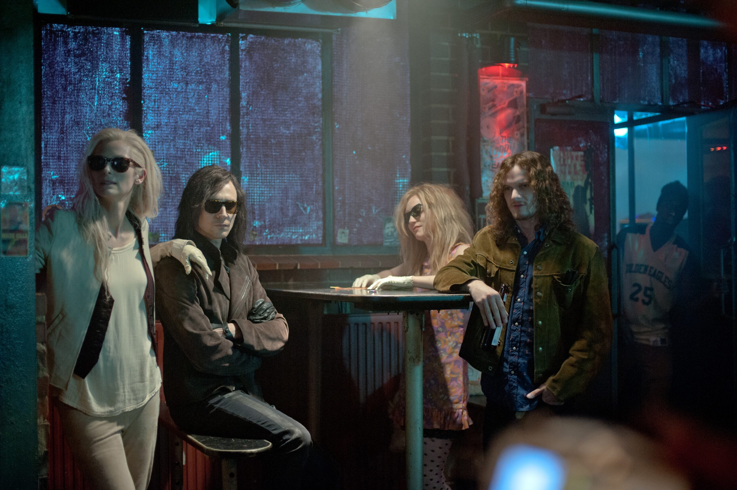 “Solo Los Amantes Sobreviven” (Only Lovers Left Alive, 2014)
