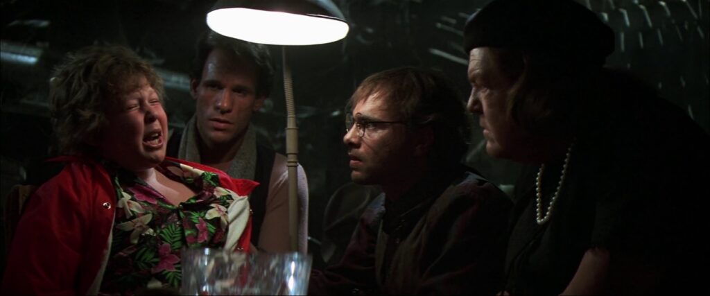 “Los Goonies” (1985) Chris Columbus; Steven Spielberg; Richard Donner. 
