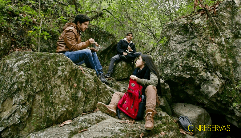 Asediados (2025) – Película Mexicana | Crítica